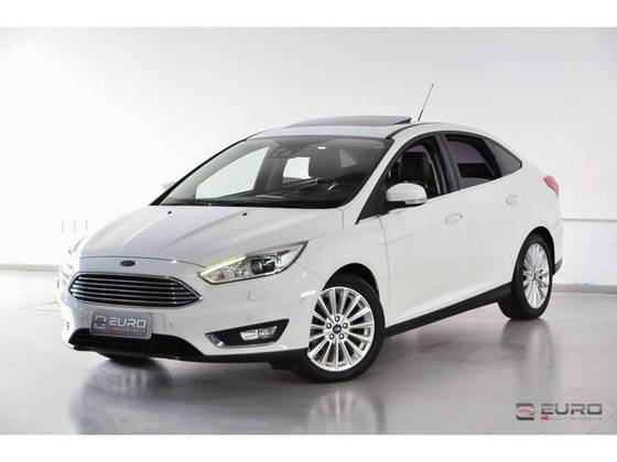 FORD FOCUS 2.0 SE PLUS FASTBACK 16V FLEX 4P POWERSHIFT